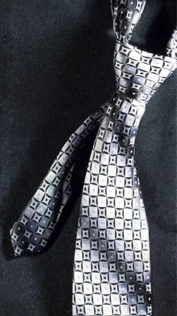 men's neck tie is the cornerstone of men's neckwear